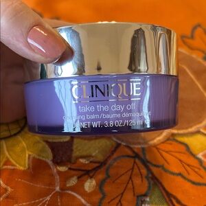 Clinique Take the Day Off Cleansing Balm
